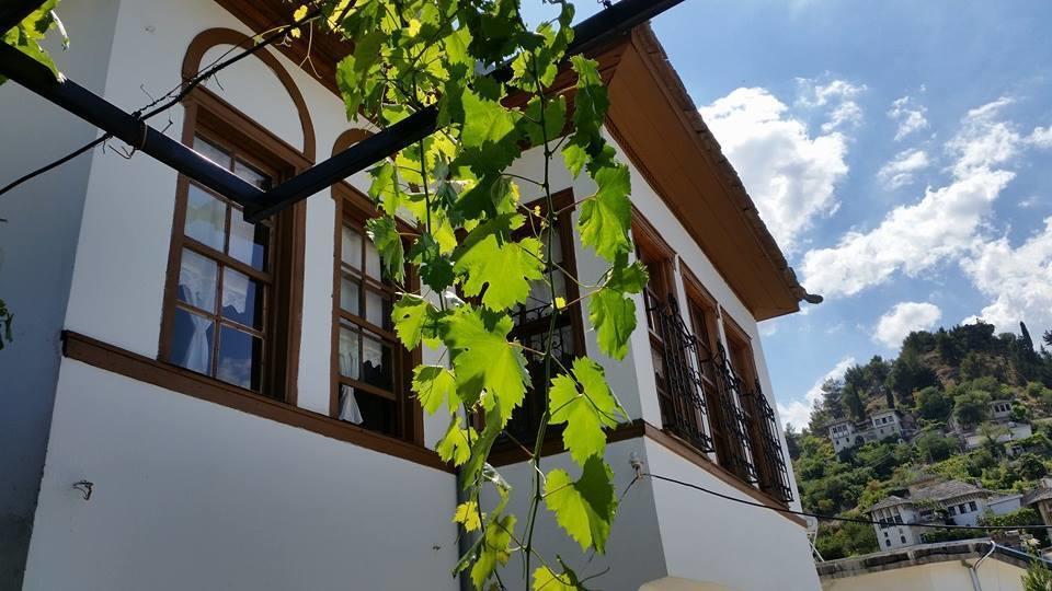 Hotel Gjirokastra Exterior foto