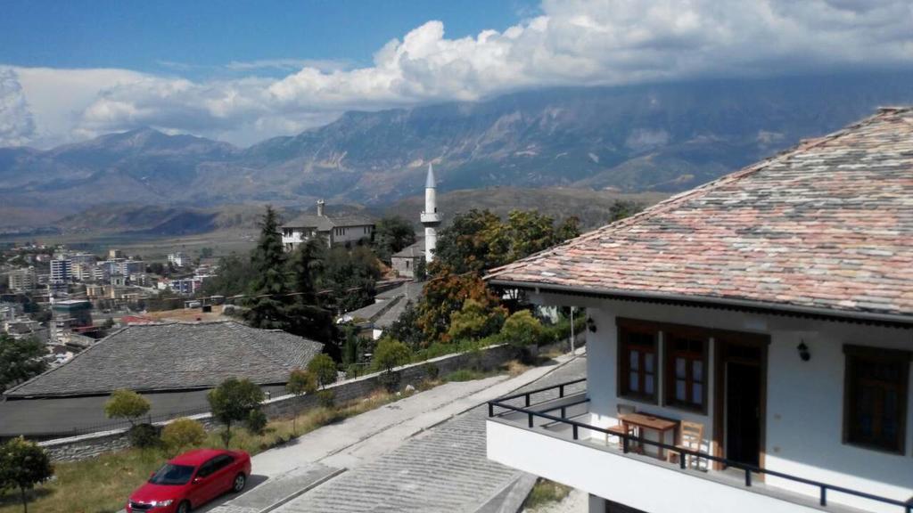 Hotel Gjirokastra Exterior foto